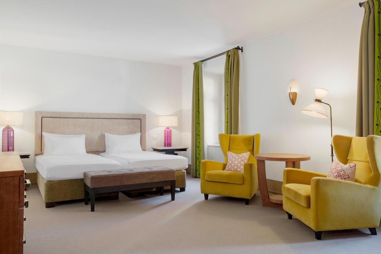 Deluxe room, Larger Guest room, 2 Twin/Single Bed(s),1350912721:JPEG
