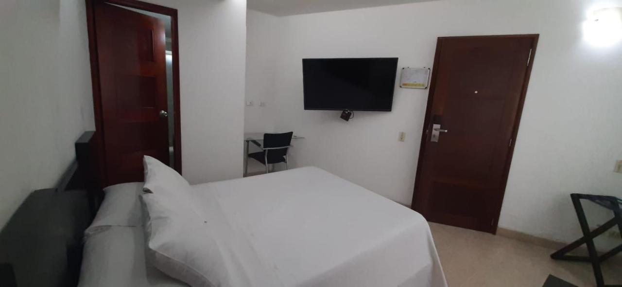 Single Room,1351763392:JPEG