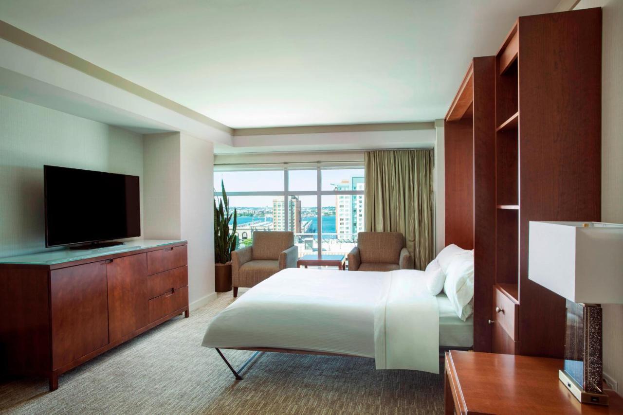 Habitación con salón y vistas a la ciudad - Cama plegable