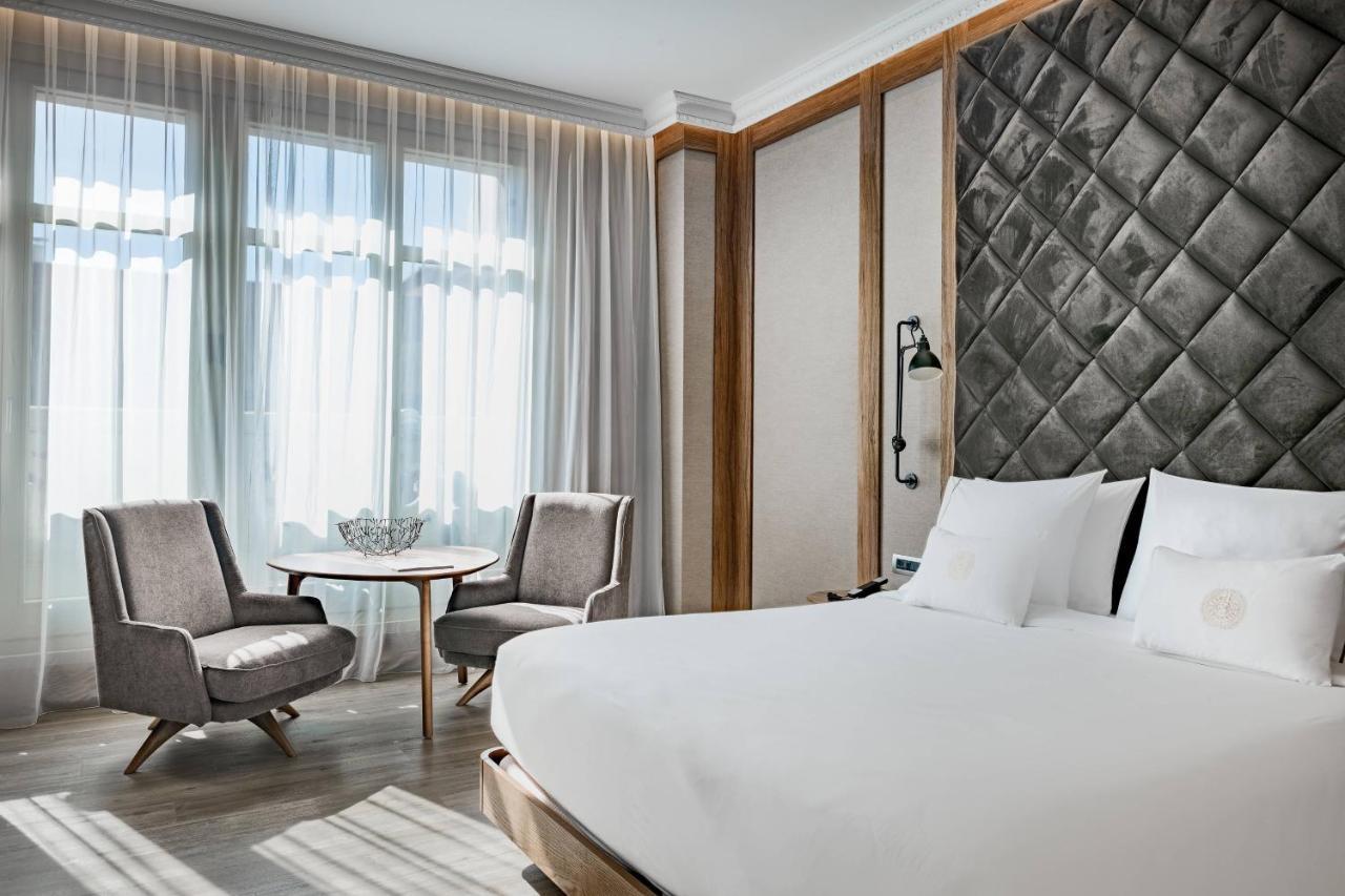 King Room City View,1353922019:JPEG
