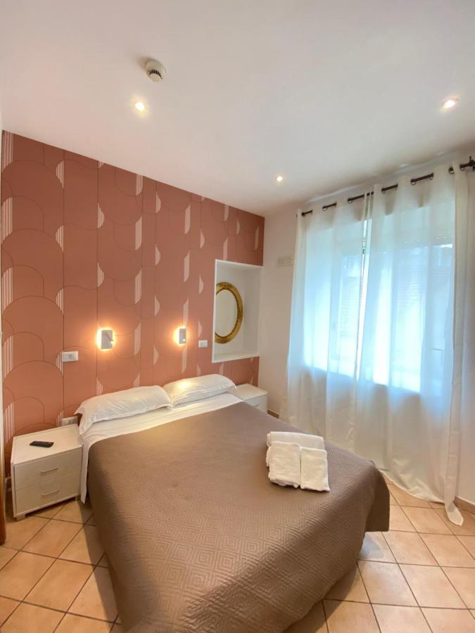 Double Room,1355072396:JPEG