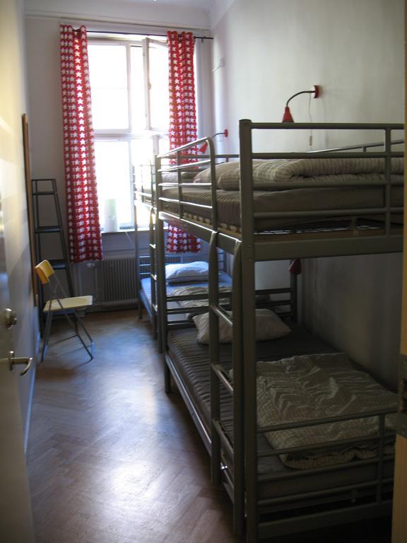 Bed small 4-Bed Mixed Dormitory Room quiet street view,135732735:JPEG