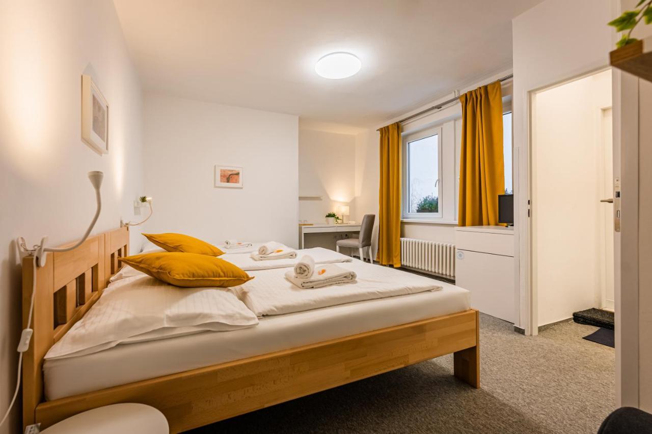 Economy Double or Twin Room,1356503651:JPEG