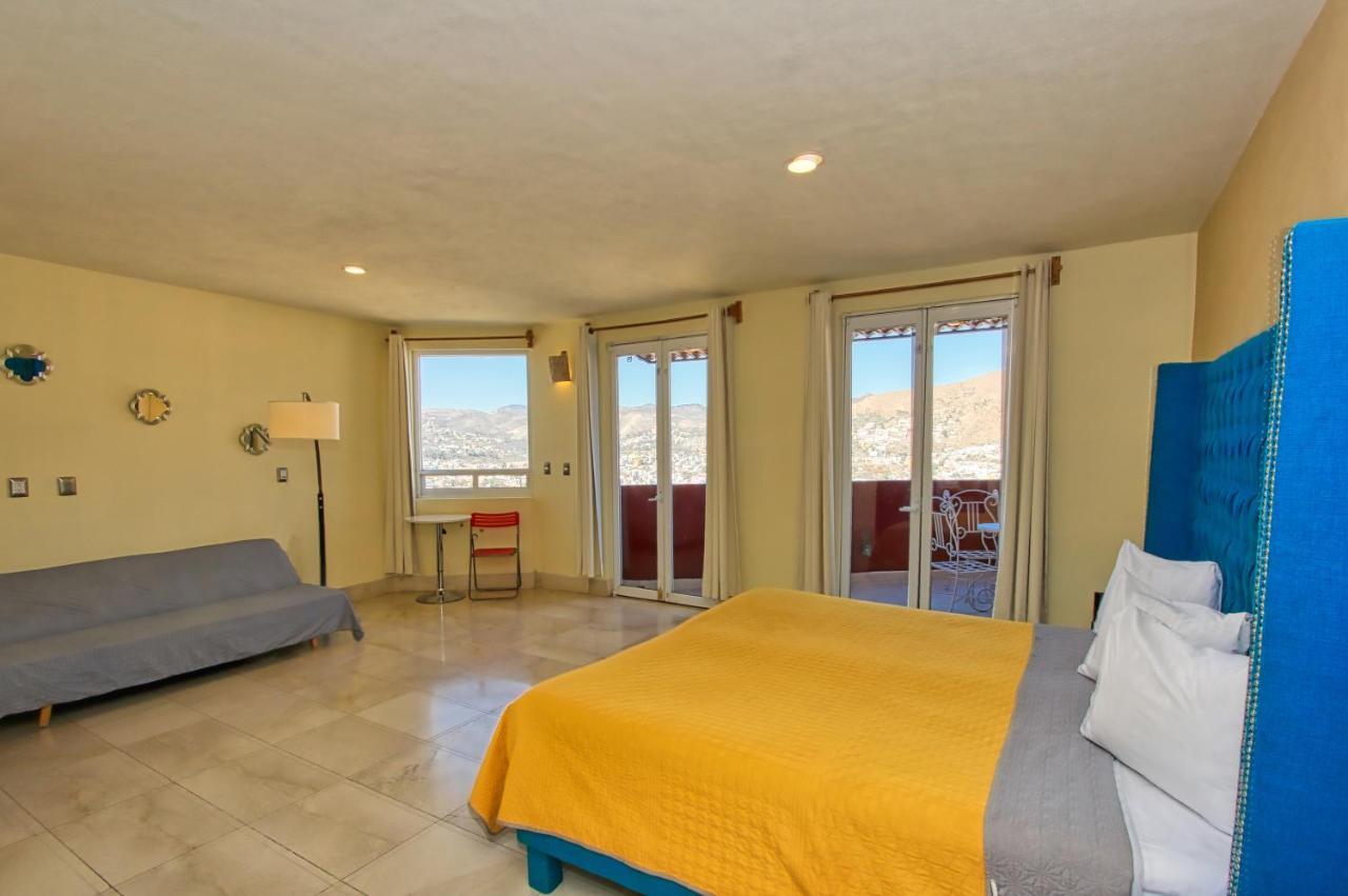 Deluxe Suite,1356944321:JPEG