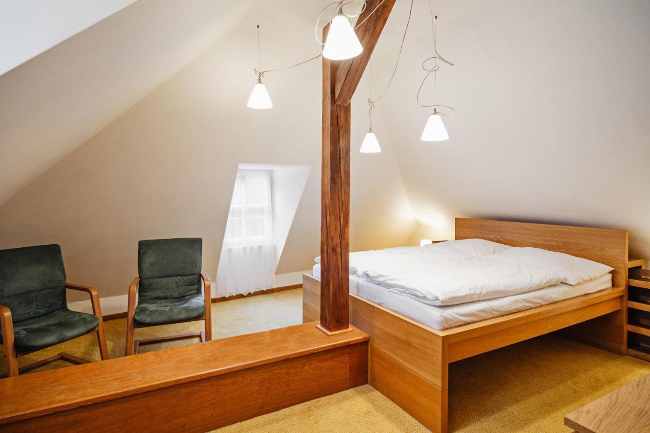 Double Room with Private Bathroom,1357319147:JPEG