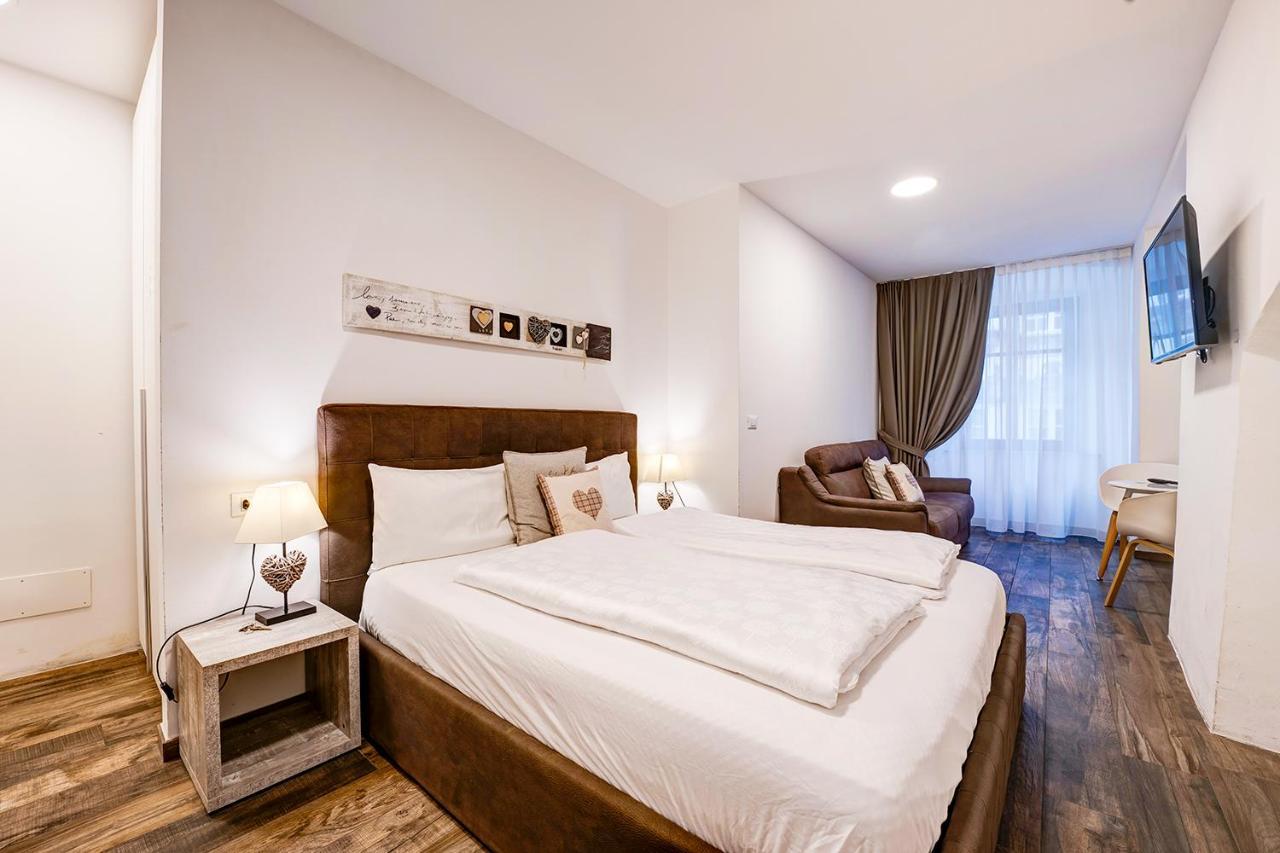 Standard Double Room,1362428081:JPEG