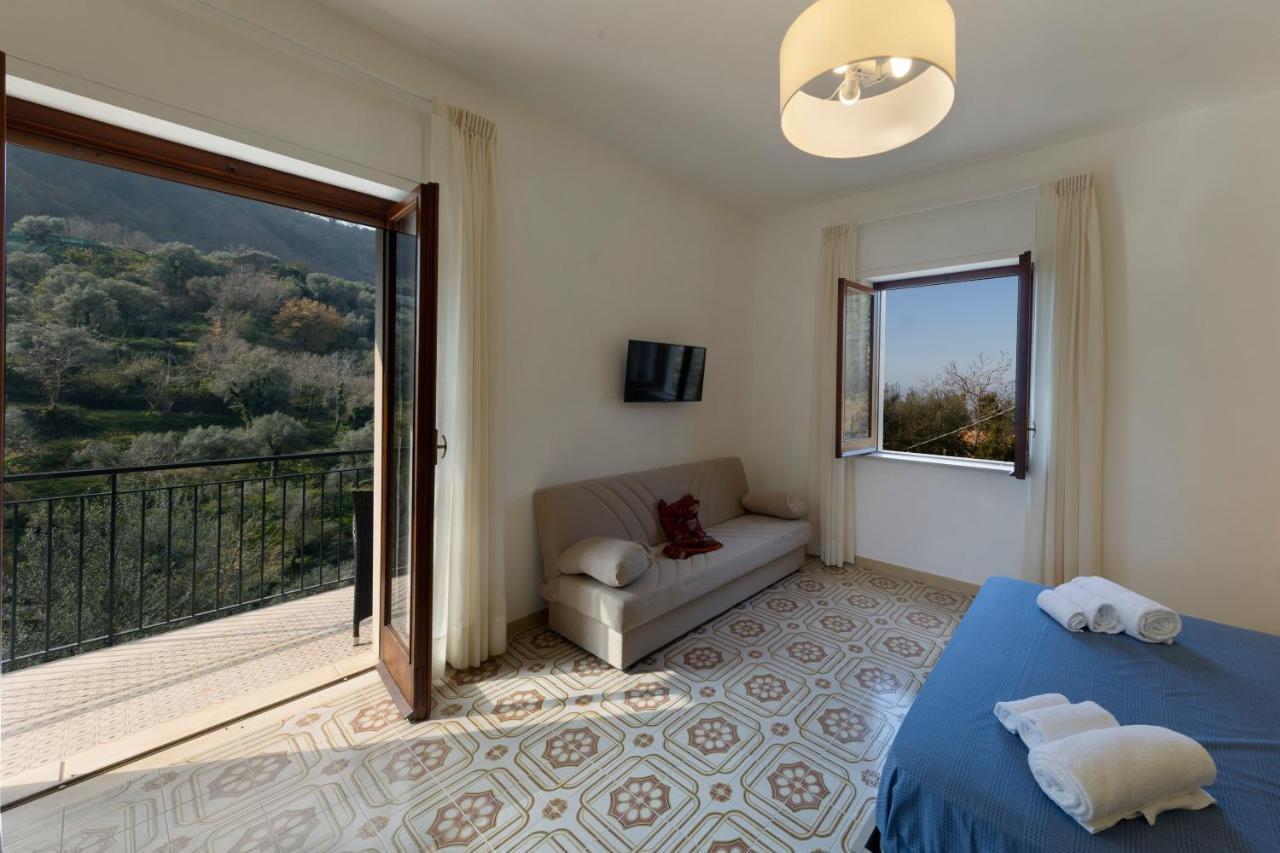 Two-Bedroom House,1359150434:JPEG
