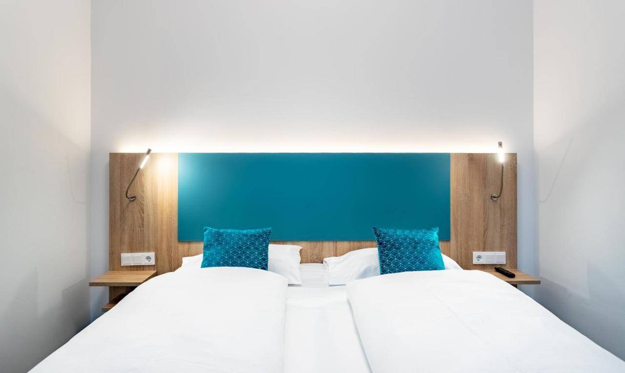 Superior Double Room,1364047247:JPEG