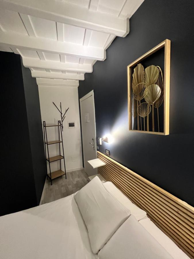 Double Room,1360039559:JPEG