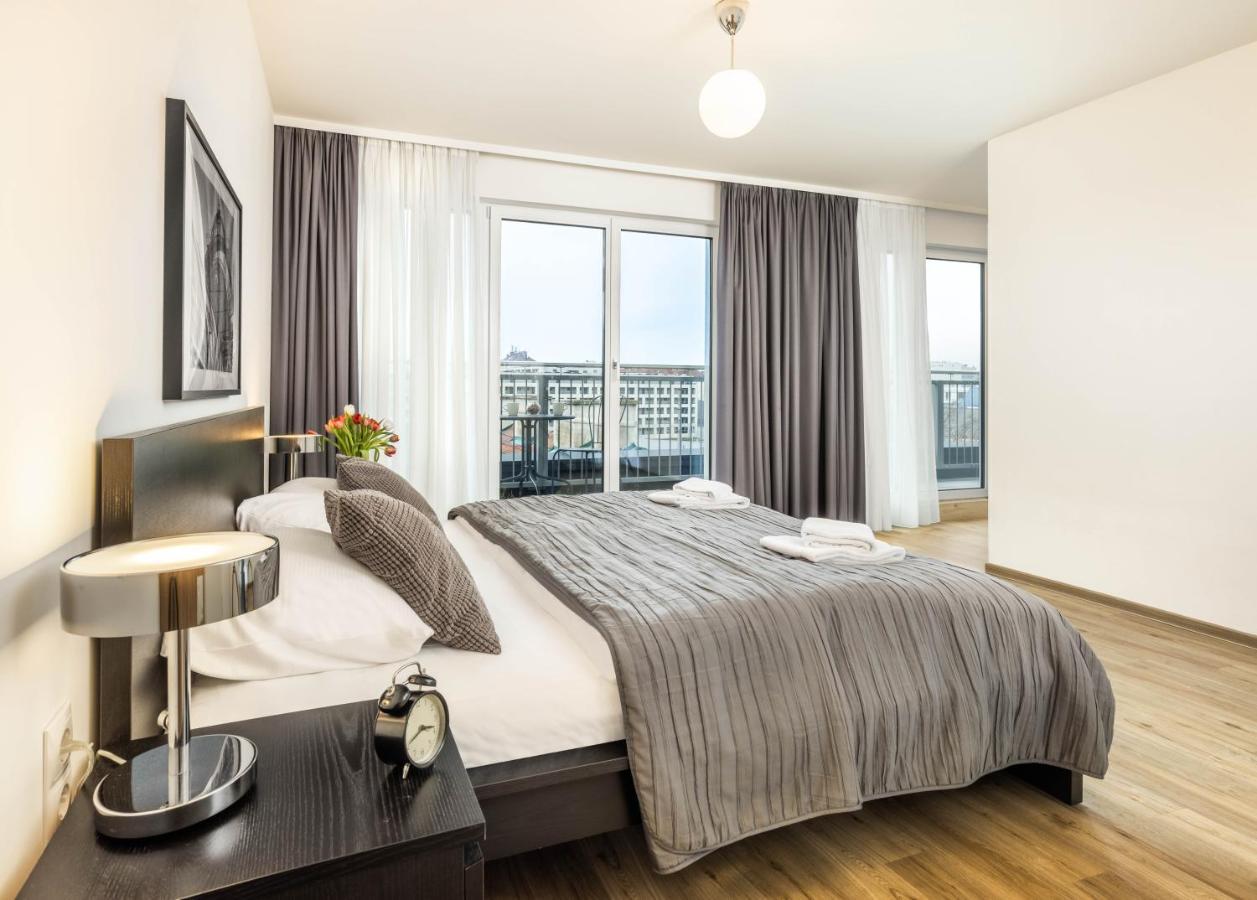 2-Bedroom Suite Balcony,1365091931:JPEG