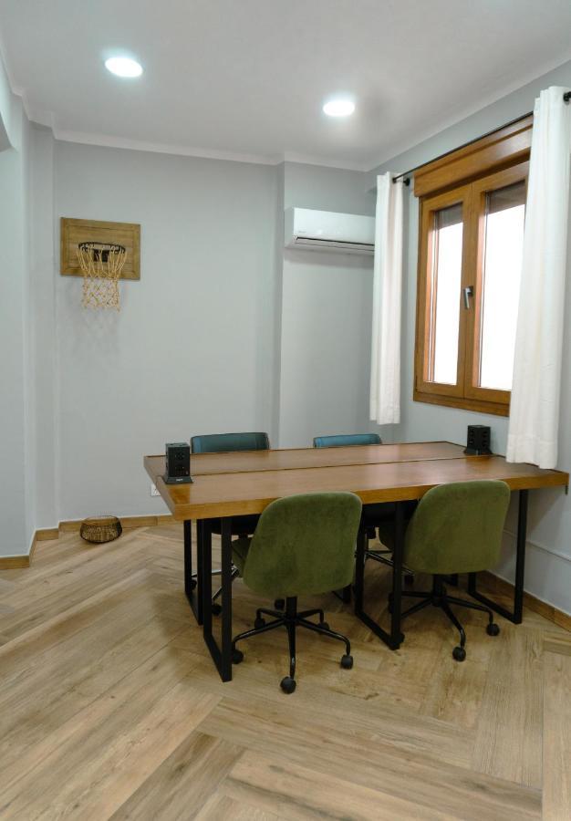 Bed in 4-Bed Mixed Superior Dormitory Room with private Bathroom and coworking space,1555087990:JPEG