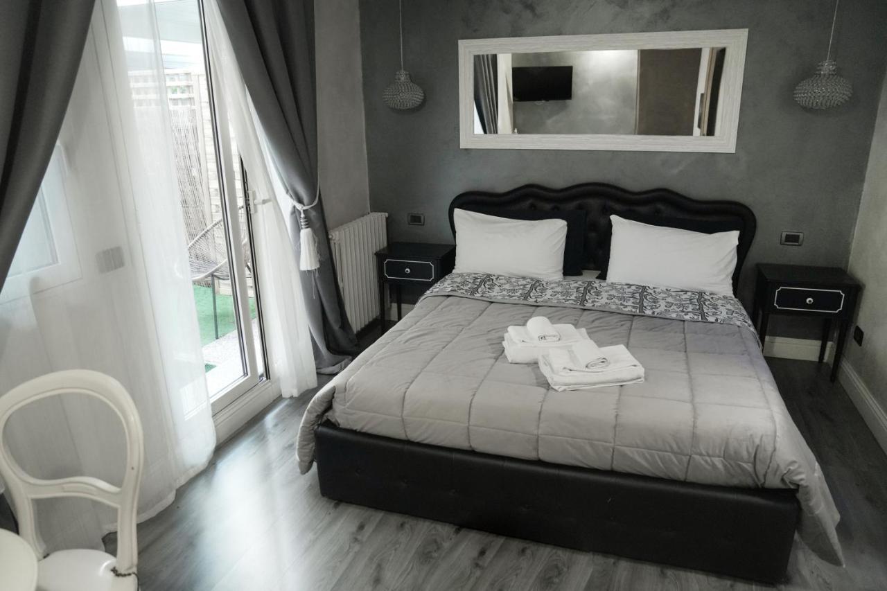 Deluxe Double Room Balcony,1362487553:JPEG