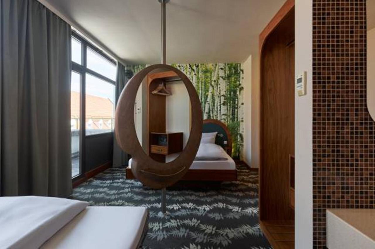Quadruple Room,1362640643:JPEG