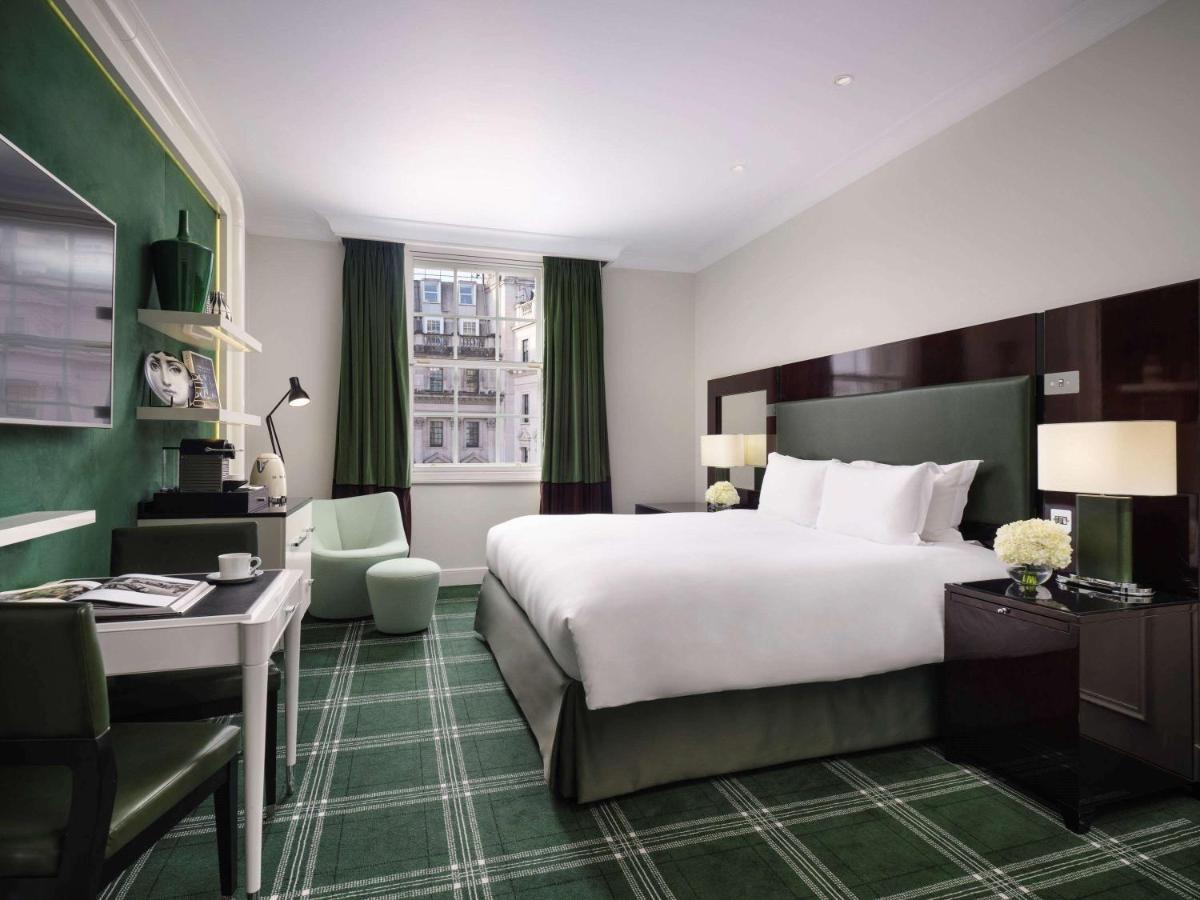 Premium Luxury King Room Waterloo Place or Pall Mall View,1353395467:JPEG