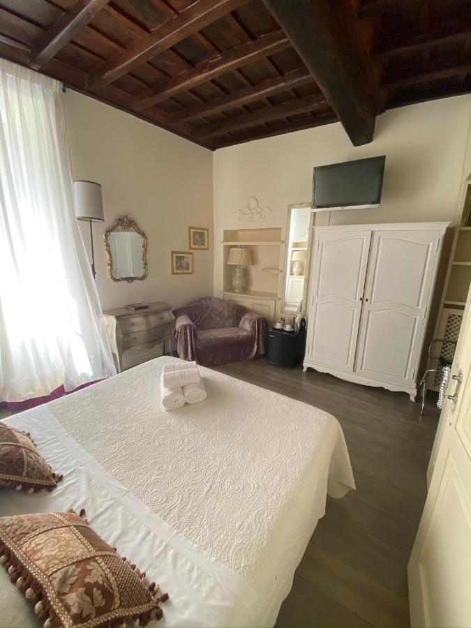 Double Room,814943762:JPEG