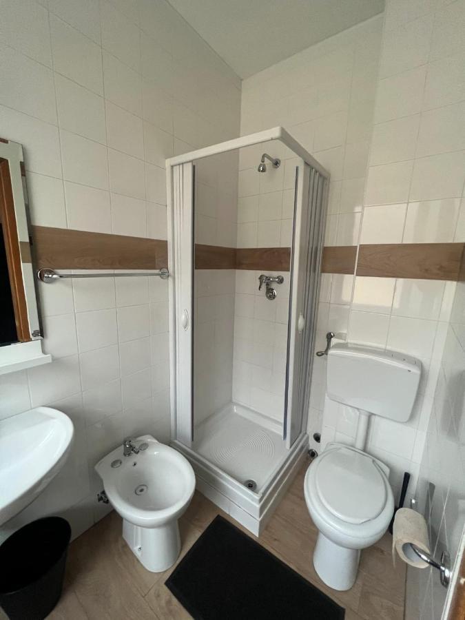 Twin Room Private Bathroom