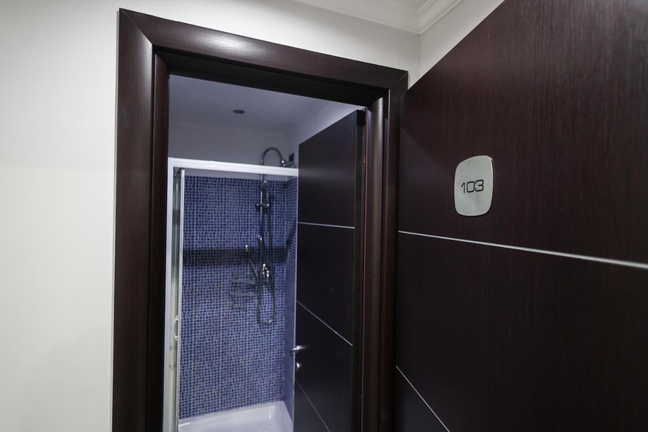 Small Double Room,1364288594:JPEG