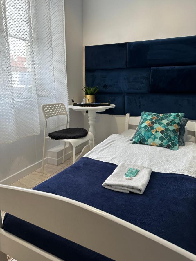 Small Single Room