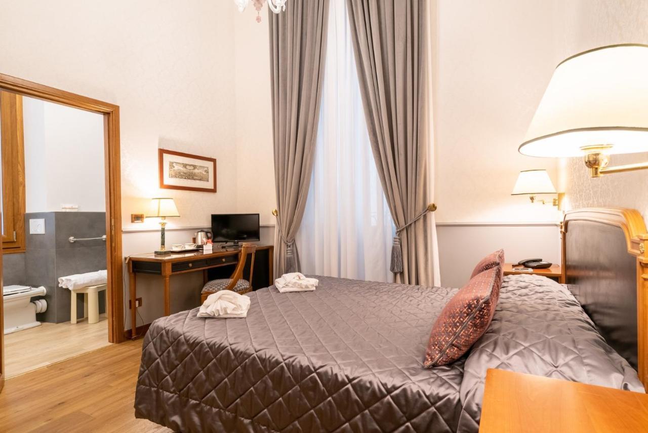 Standard Double Room,1364635253:JPEG