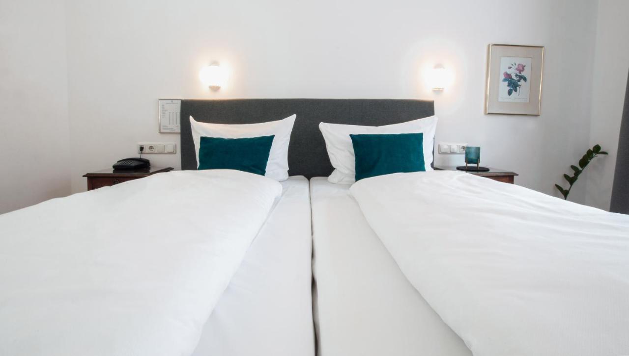 Double Room,1365767030:JPEG