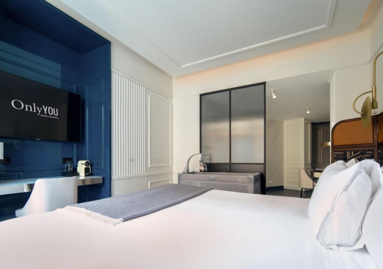 Homey Suite,1365716117:JPEG
