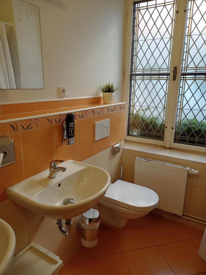 Quadruple Room Private External Bathroom,1572698855:JPEG