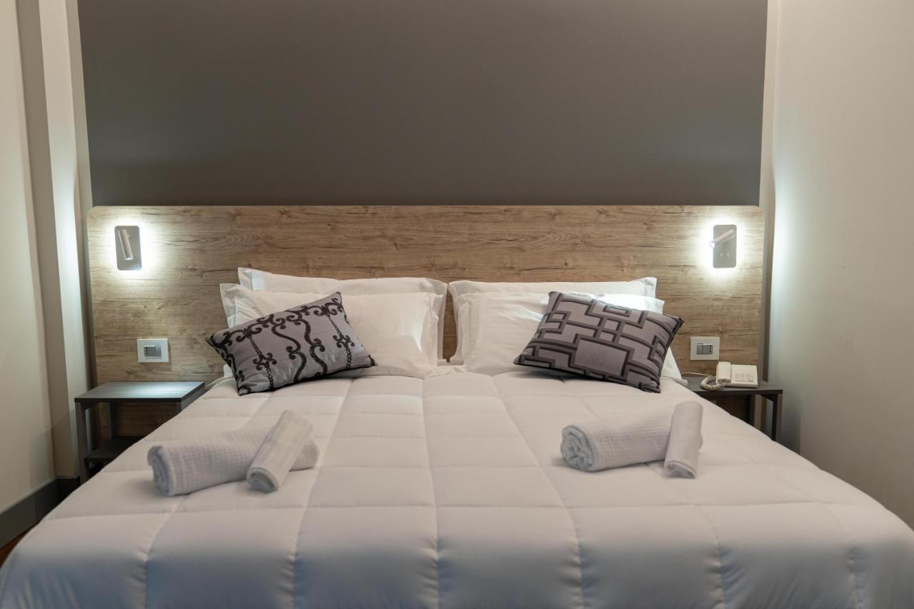 Double Room,1638537482:JPEG