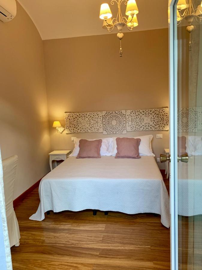 Deluxe Double Room,1366462283:JPEG