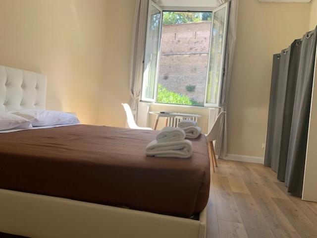 Large Double Room,1366778426:JPEG