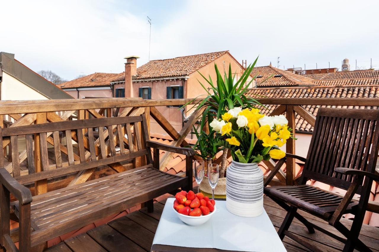 Superior Two-Bedroom Apartment on Two Floors Terrace