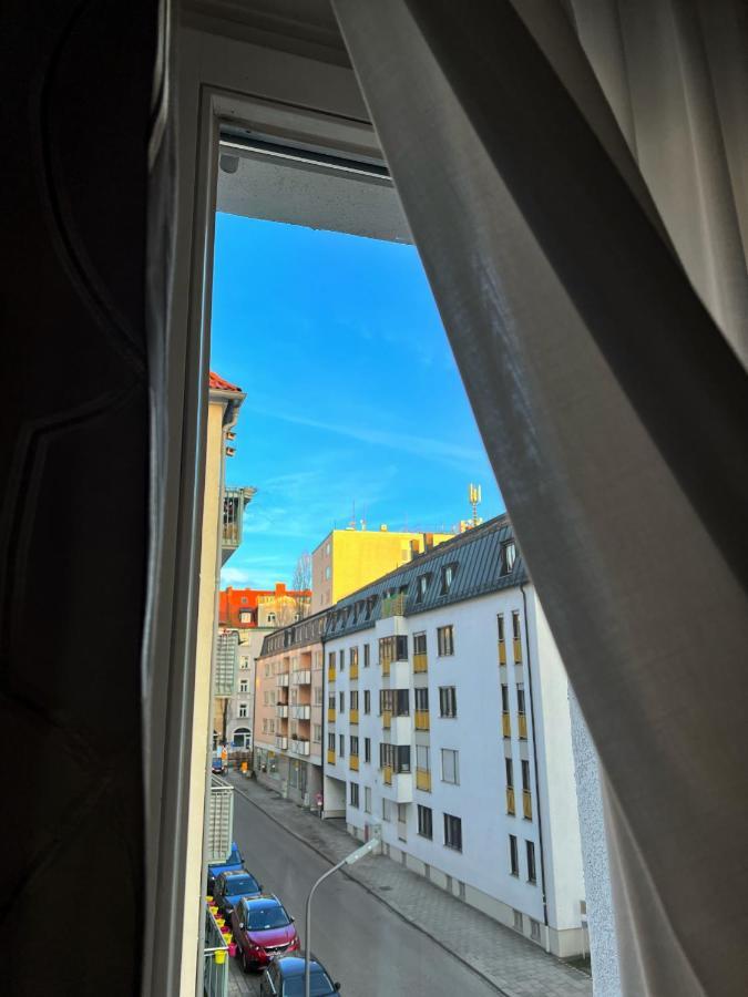 Camera Familiare con Balcone