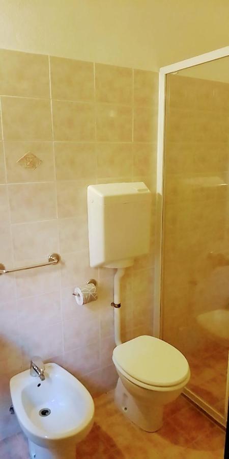 Studio Apartment Separate Building,1371122075:JPEG