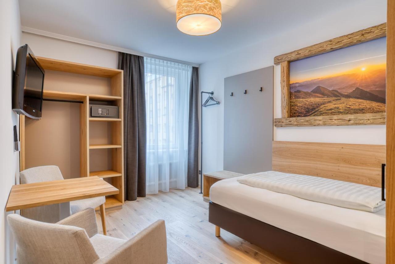 Triple Room,1371244220:JPEG