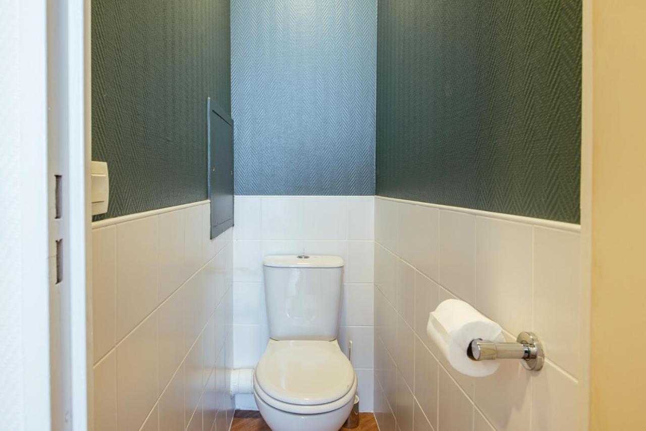 Two-Bedroom Apartment,1371258299:JPEG