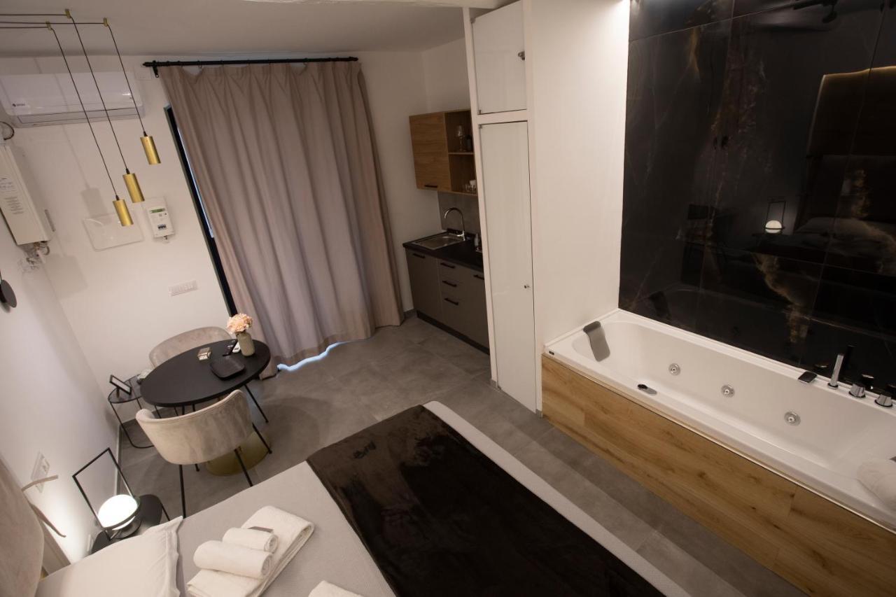 Double Room Spa Bath,1372879334:JPEG