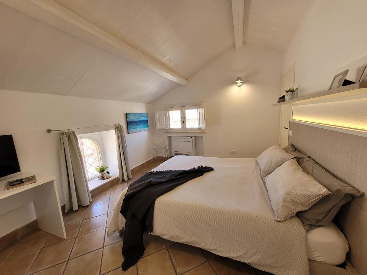 Double Room 1,1379378534:JPEG