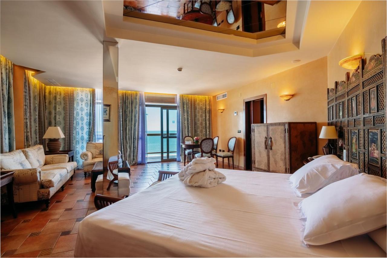 Twin Suite