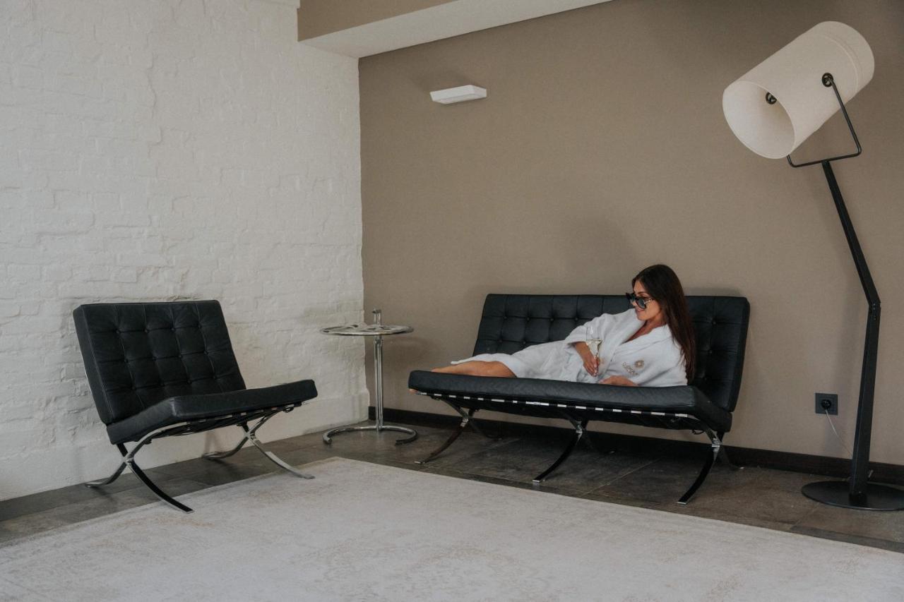 Penthouse Suite,1033238894:JPEG