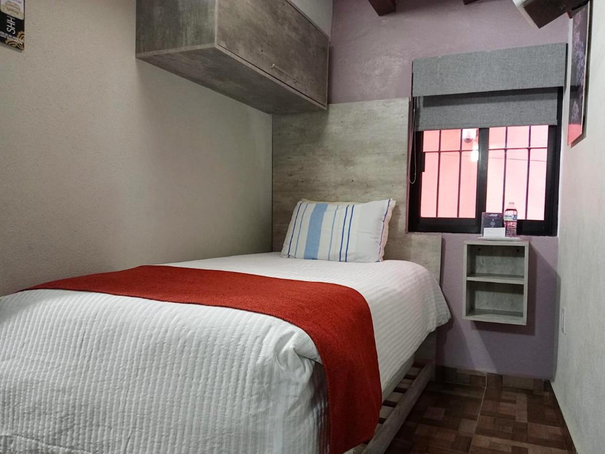 Single Room,1376228648:JPEG
