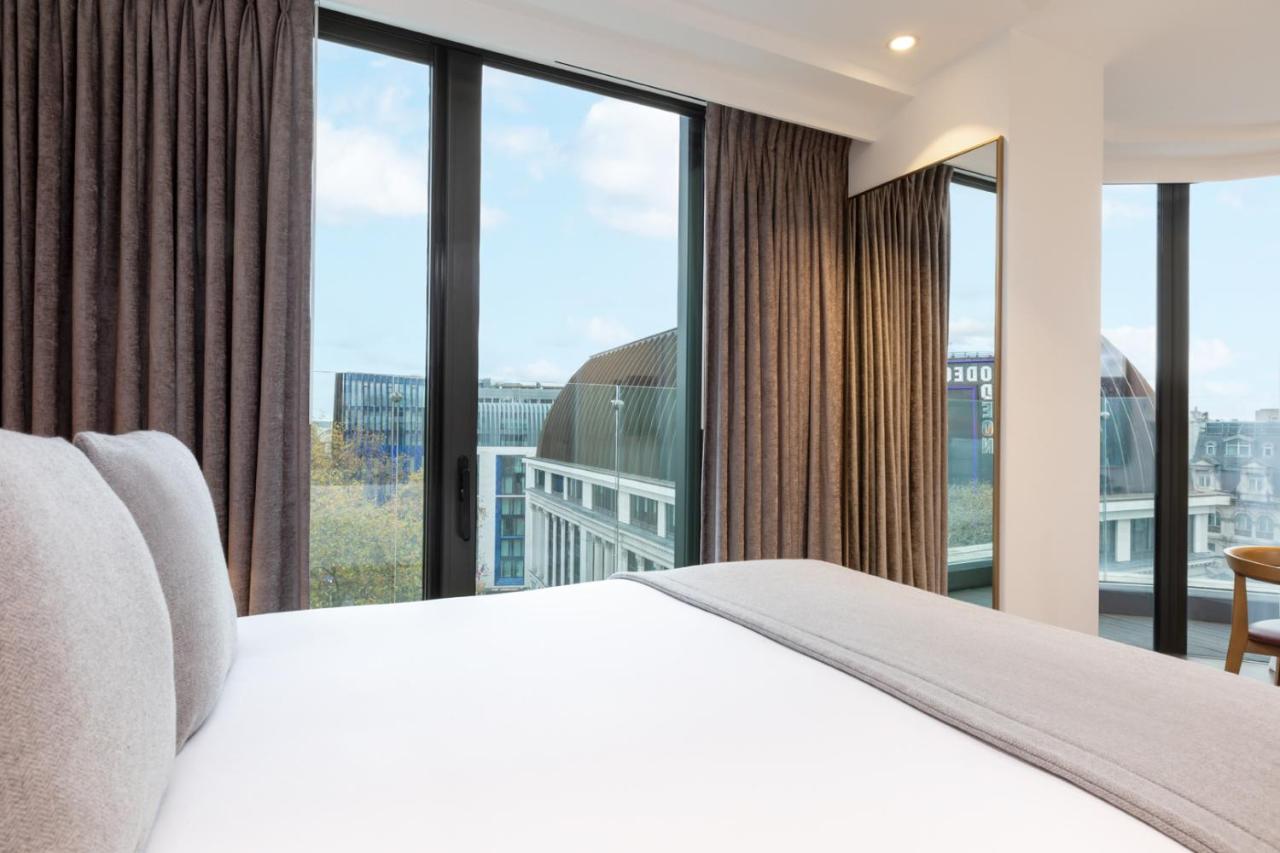 Premium Queen Room Balcony City View