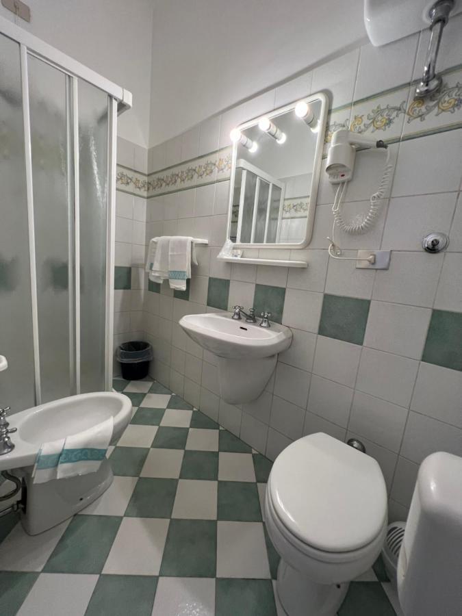 Quadruple Room,1378977008:JPEG