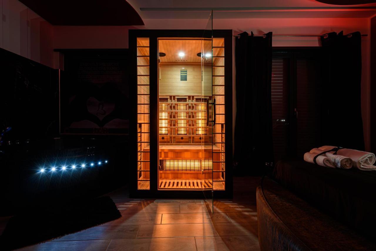 Double Room with Spa Bath,1384705460:JPEG