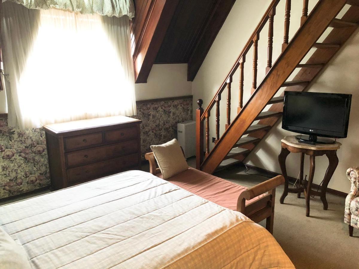 Luxury Quadruple Room,1380957512:JPEG