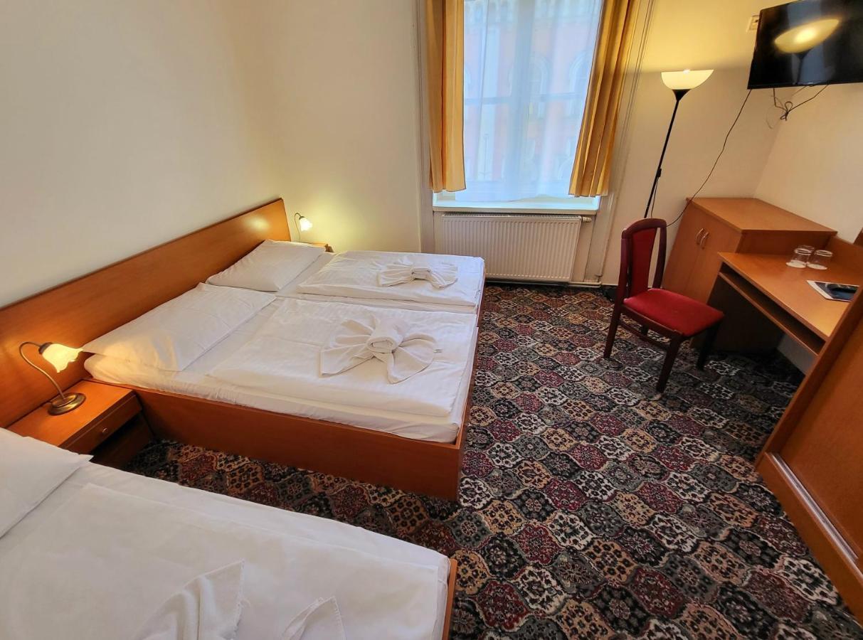 Triple Room Extra Bed,1234968845:JPEG