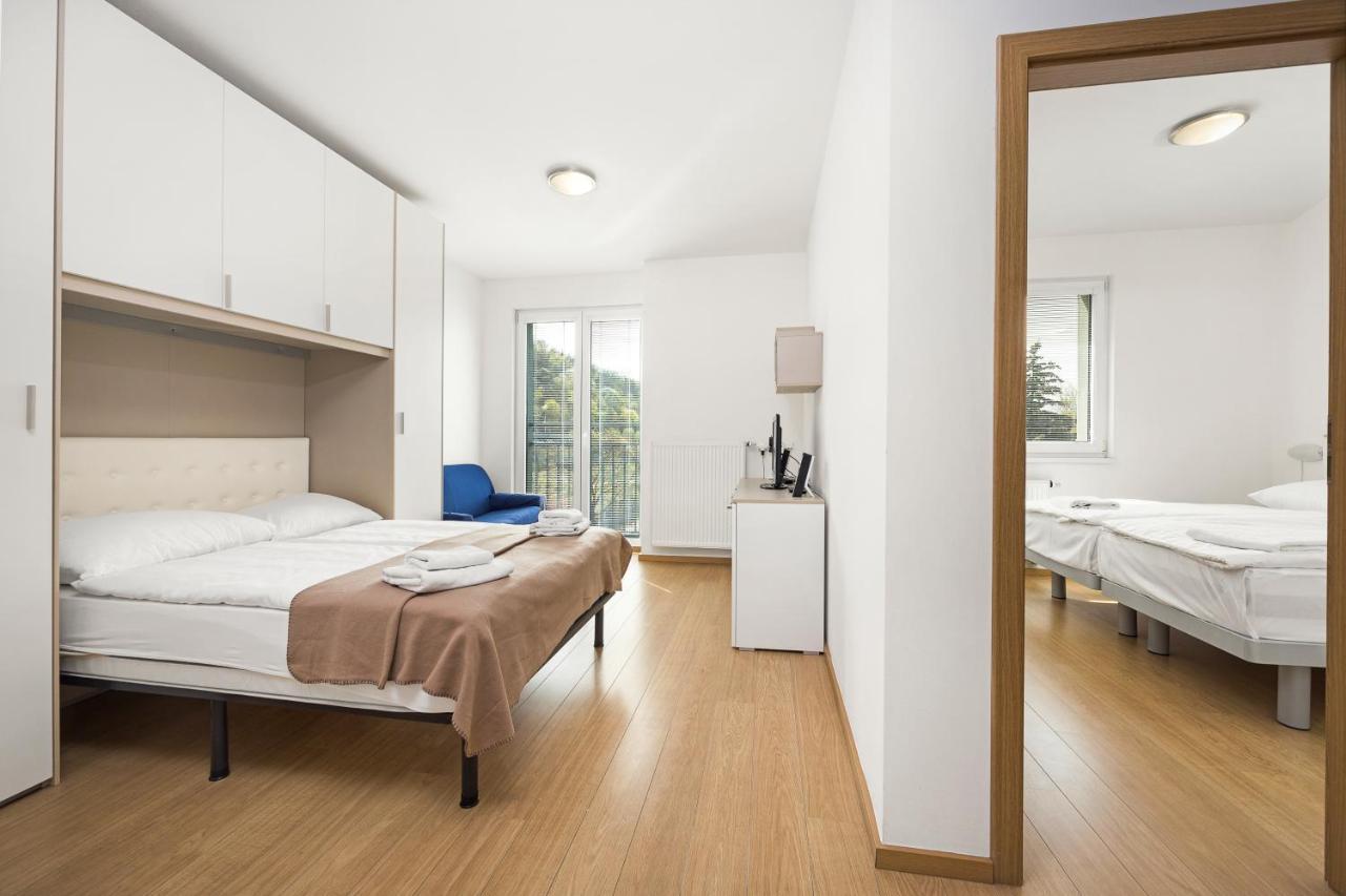 One-Bedroom Apartment,1382239397:JPEG