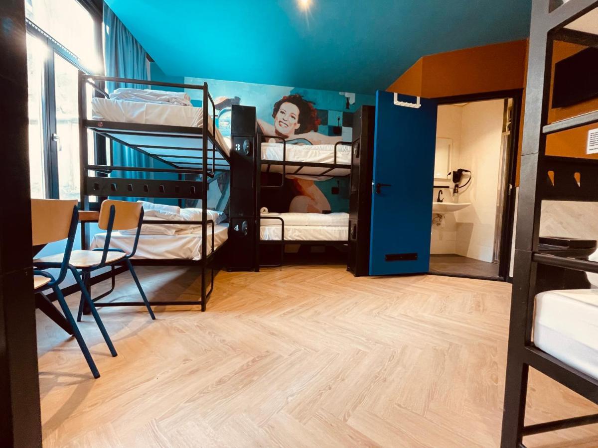 Private Room