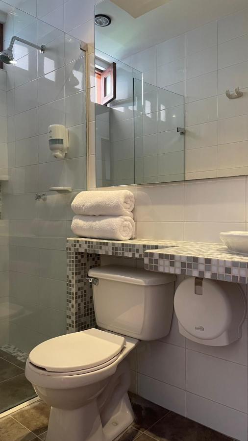 Small Double Room,1387055471:JPEG