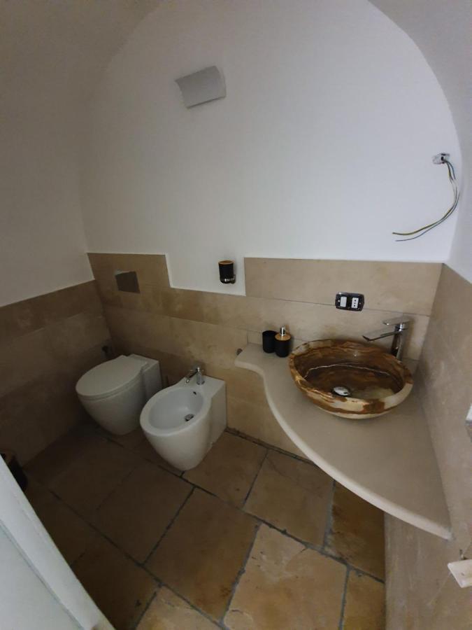 Deluxe Double Room Shower,1263855814:JPEG