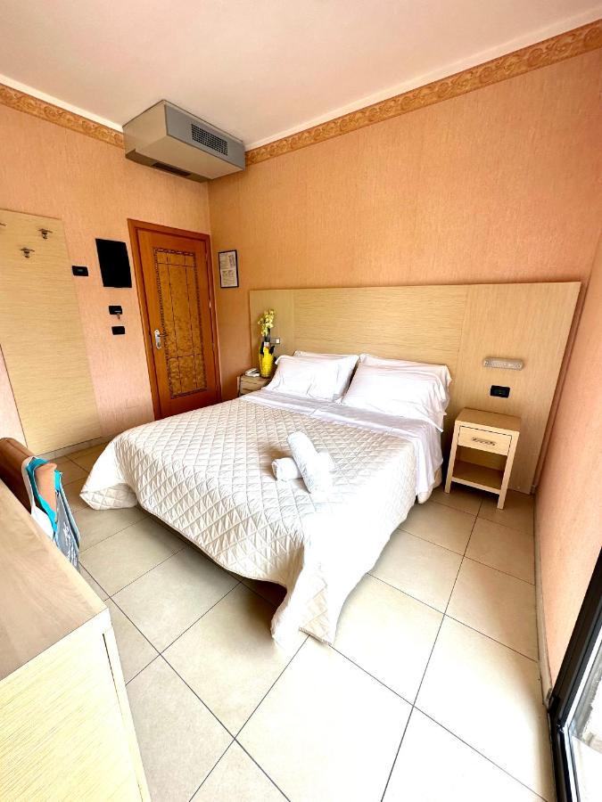 Double or Twin Room,1395908984:JPEG