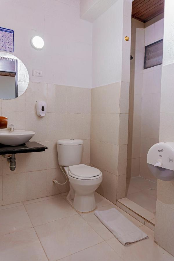 Double Room Private Bathroom,1395978989:JPEG